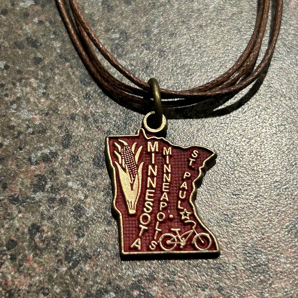 Minnesota necklace - Picture 2 of 2